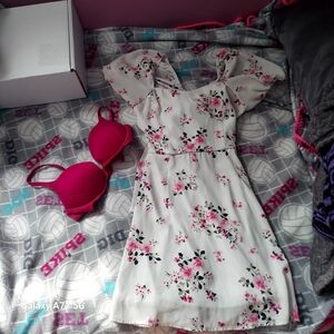 Francesca's Collections White Floral Mini Dress